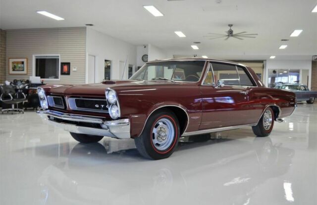 Pontiac GTO Tri-Power Hardtop Coupe 1965 image number 26