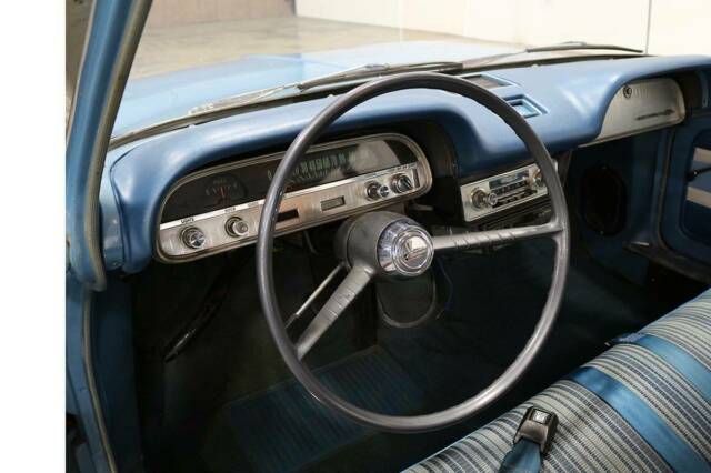 Chevrolet Corvair 1961 image number 5