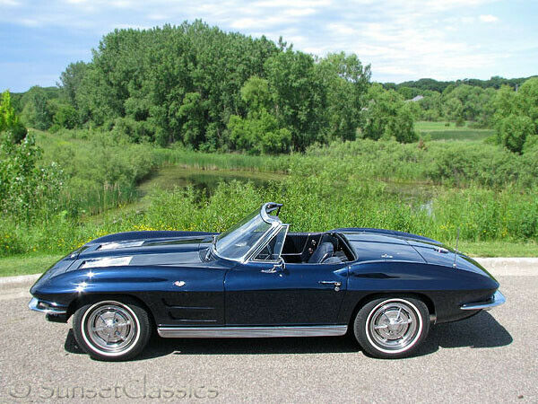 Chevrolet Corvette 1963 image number 0