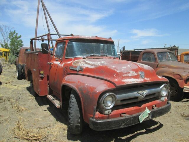 Ford F-500 1956 image number 0