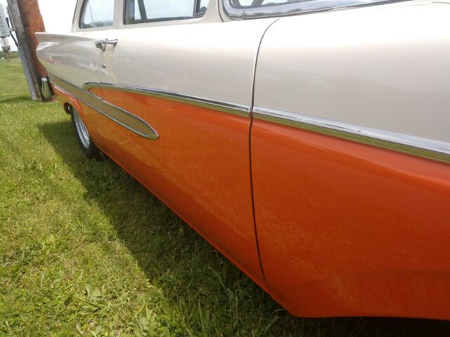 Ford Fairlane 1958 image number 3