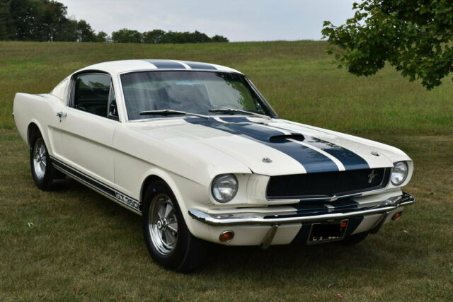 Ford Mustang 1965 image number 27