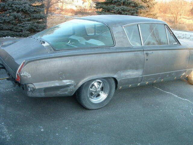 Plymouth Barracuda 1965 image number 32