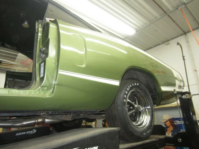 Dodge Coronet 1970 image number 2