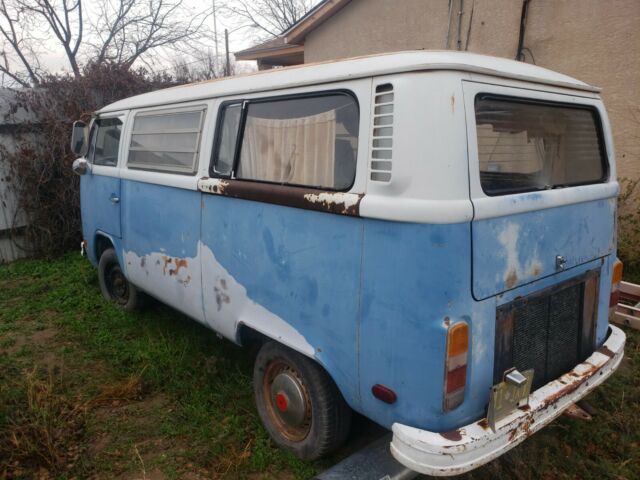 Volkswagen Bus/Vanagon 1973 image number 17