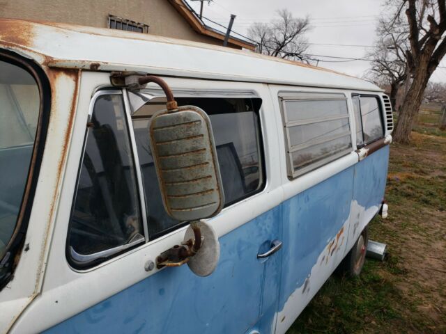 Volkswagen Bus/Vanagon 1973 image number 29