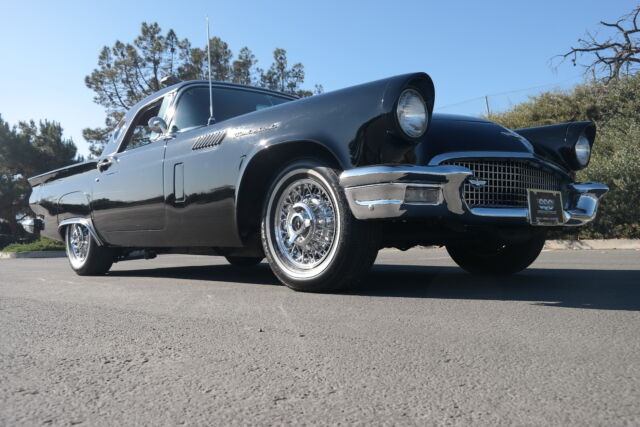 Ford Thunderbird 1957 image number 12