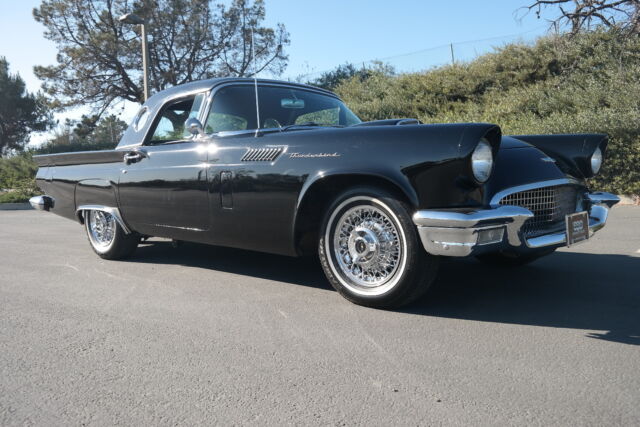 Ford Thunderbird 1957 image number 30