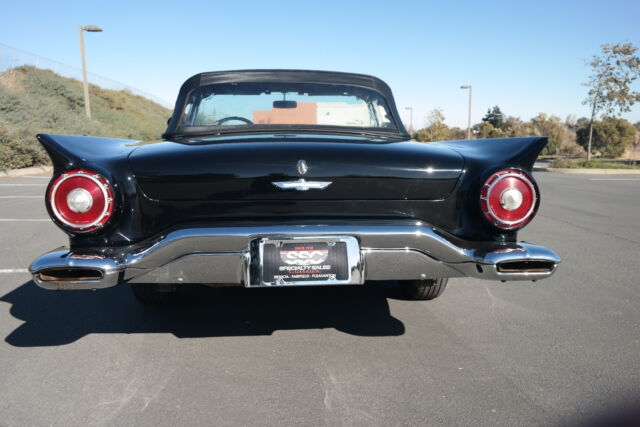 Ford Thunderbird 1957 image number 32