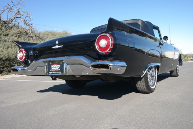 Ford Thunderbird 1957 image number 37