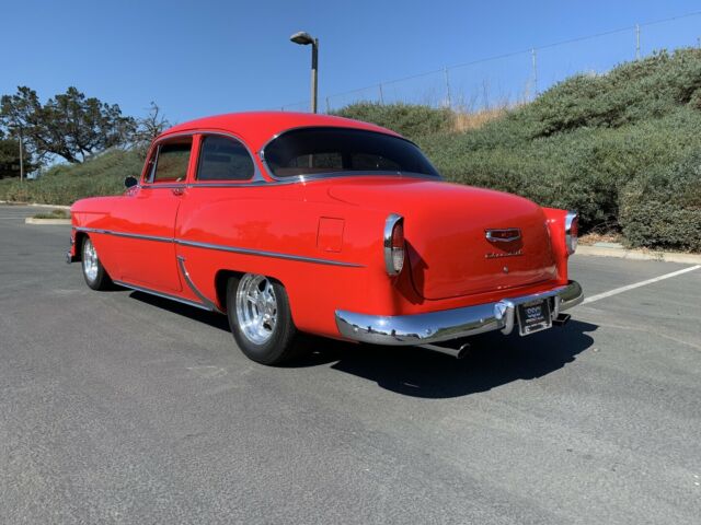 Chevrolet Bel Air/150/210 1954 image number 27