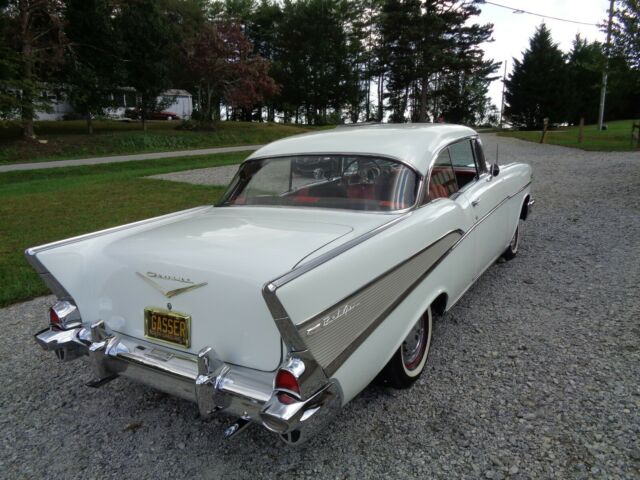 Chevrolet Bel Air/150/210 1957 image number 29