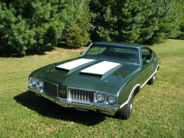 Oldsmobile 442 1970 image number 1