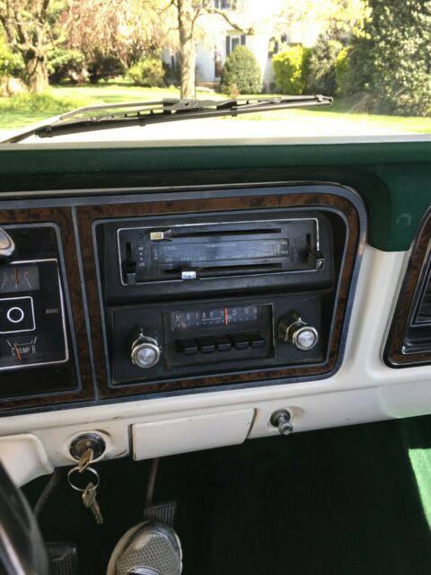 Ford F-250 1977 image number 12