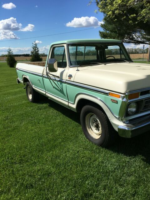 Ford F-250 1977 image number 17