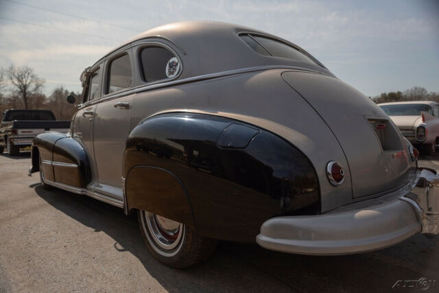 Pontiac Silver Streak 1948 image number 10