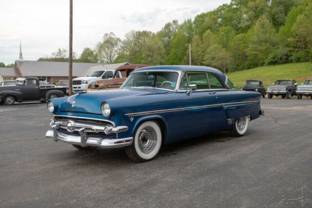 Ford Crestline 1954 image number 27