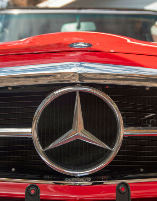 Mercedes-Benz SL-Class 1964 image number 15