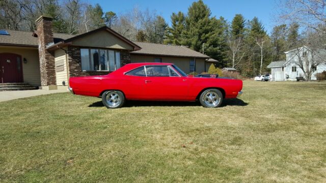 Plymouth Road Runner 1969 image number 18