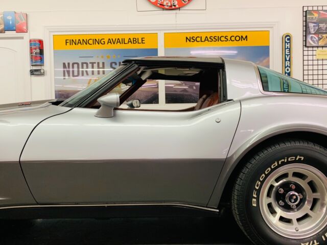 Chevrolet Corvette 1978 image number 33