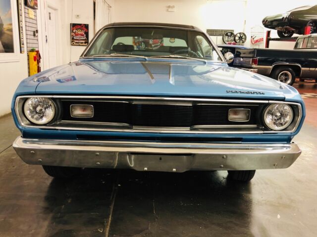 Plymouth Duster 1970 image number 6