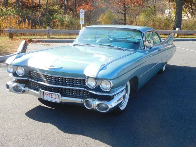 Cadillac DeVille 1959 image number 0