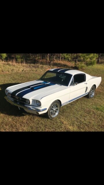 Ford Mustang 1965 image number 21