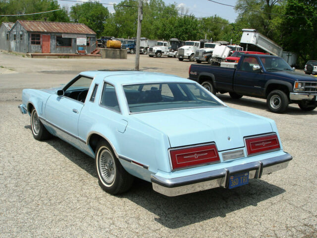 Ford Thunderbird 1979 image number 1