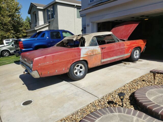 Ford Galaxie 1967 image number 1