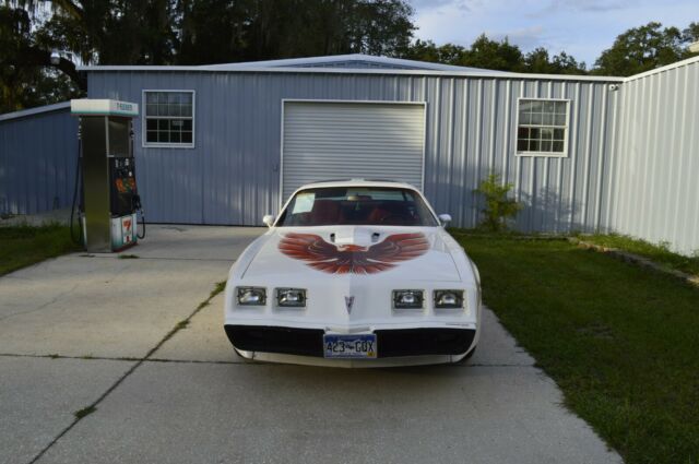 Pontiac Firebird 1979 image number 0