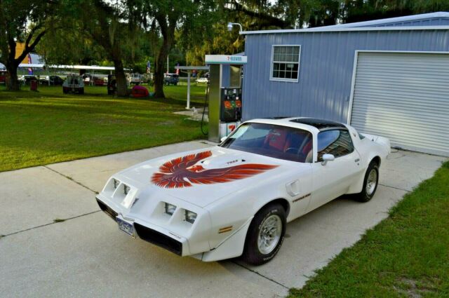 Pontiac Firebird 1979 image number 9