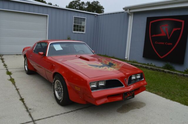 Pontiac Firebird 1978 image number 1