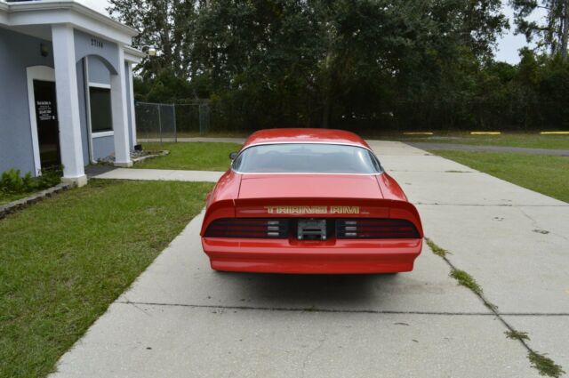 Pontiac Firebird 1978 image number 28