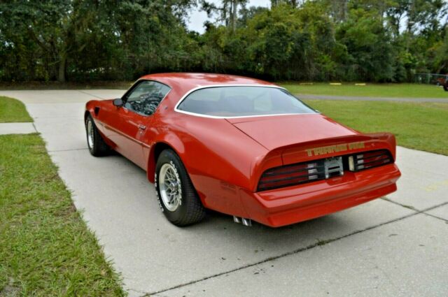 Pontiac Firebird 1978 image number 29