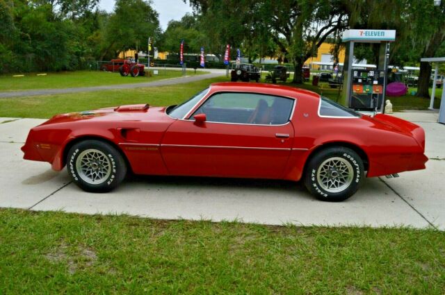 Pontiac Firebird 1978 image number 30