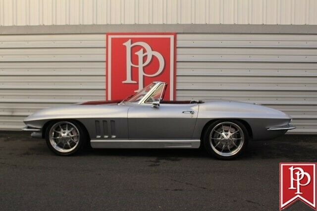 Chevrolet Corvette 1966 image number 1