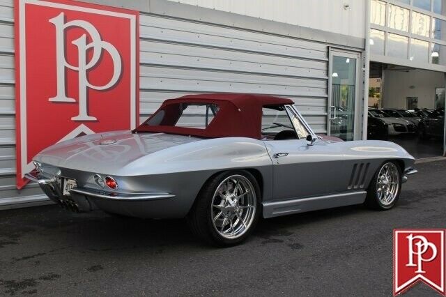 Chevrolet Corvette 1966 image number 16