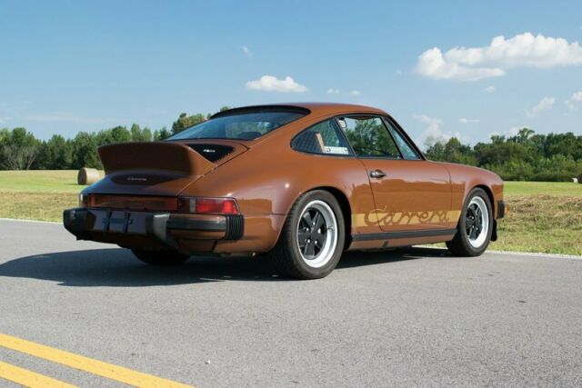 Porsche 911 1974 image number 31