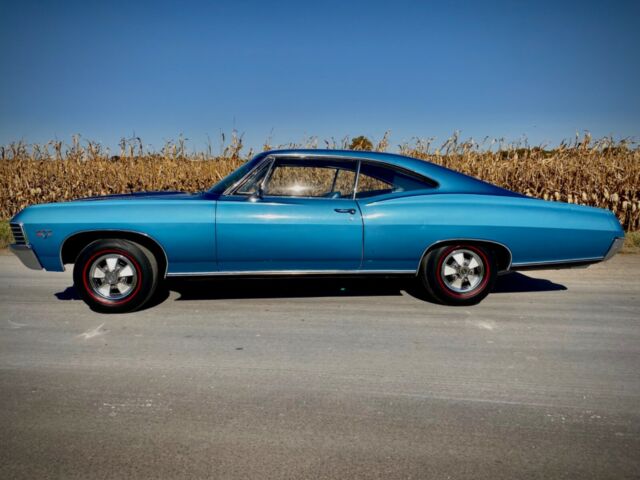 Chevrolet Impala 1967 image number 4