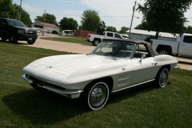 Chevrolet Corvette 1964 image number 32