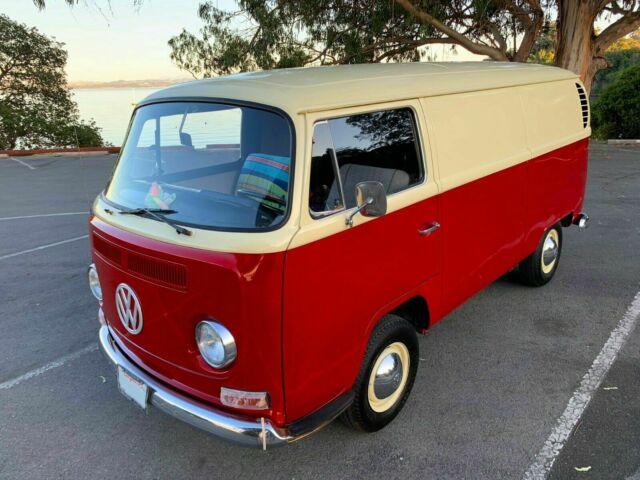 Volkswagen Bus/Vanagon 1968 image number 0