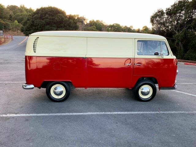 Volkswagen Bus/Vanagon 1968 image number 27