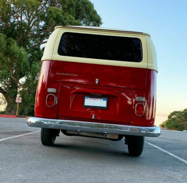 Volkswagen Bus/Vanagon 1968 image number 30