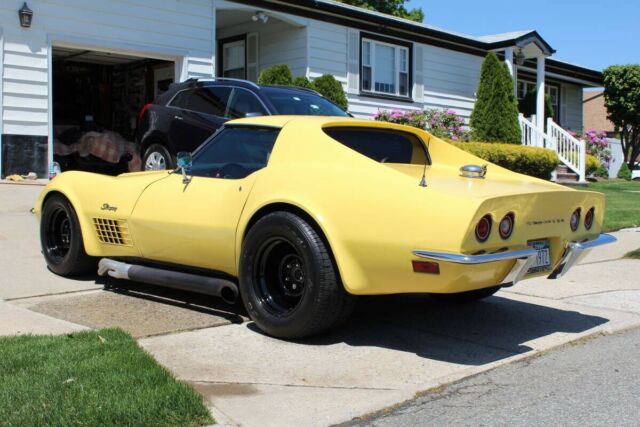 Chevrolet Corvette 1972 image number 0