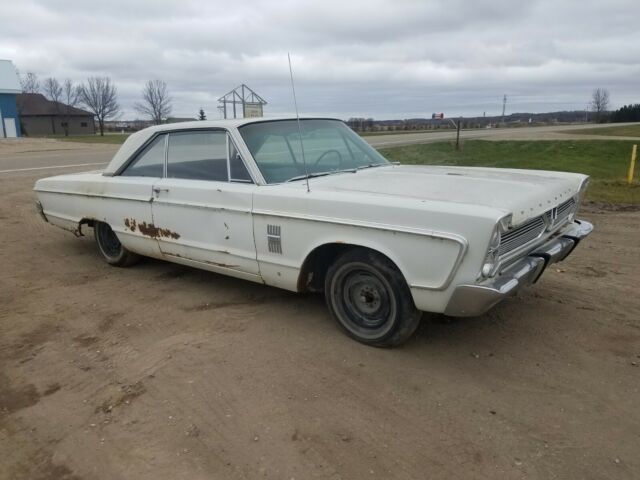 Plymouth Fury 1966 image number 16