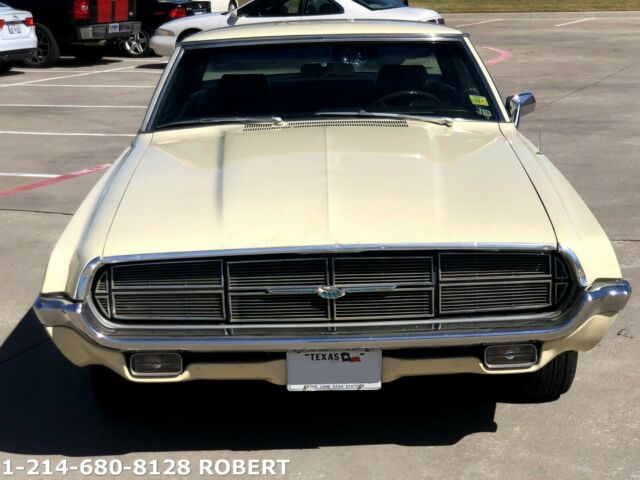 Ford Thunderbird 1969 image number 0