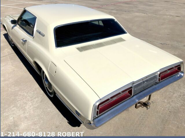 Ford Thunderbird 1969 image number 38