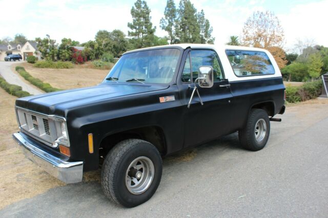 GMC Jimmy 1973 image number 12