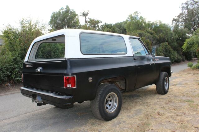 GMC Jimmy 1973 image number 15