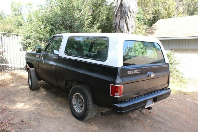 GMC Jimmy 1973 image number 18